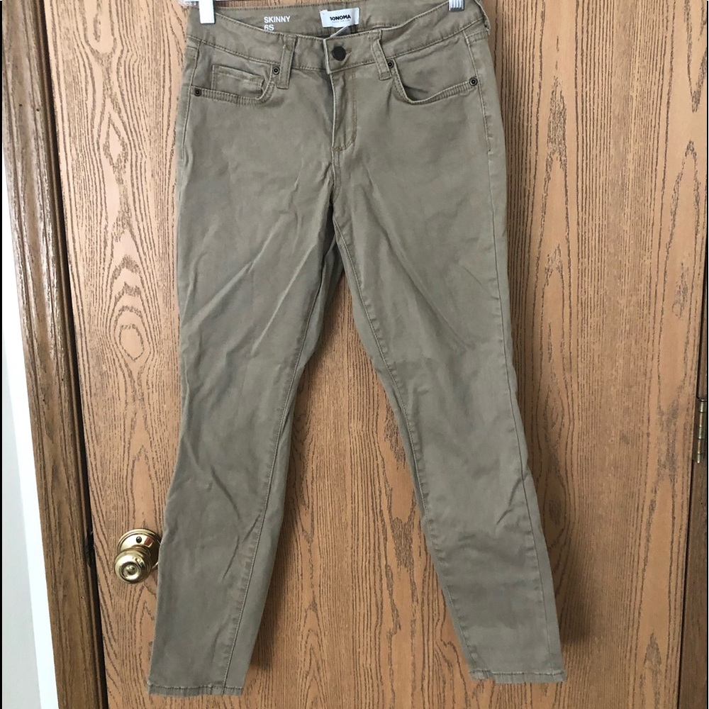 SO khaki’s